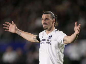 Zlatan Ibrahimovic flog in der Partie bei Montreal Impact in der 42. Minute vom Platz. Foto: Javier Rojas Zlatan Ibrahimovic flog in der Partie bei Montreal Impact in der 42. Minute vom Platz. Foto: Javier Rojas