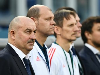 Das Team von Tschertschessow (v.l.) wurde entlastet Das Team von Tschertschessow (v.l.) wurde entlastet