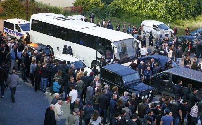 Ajaccio-Fans hatten den Bus von Le Havre angegriffen