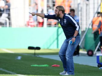Muss mit 1860 München gegen den 1. FC Saarbrücken ran: Löwen-Coach Daniel Bierofka. Foto: Tobias Hase
