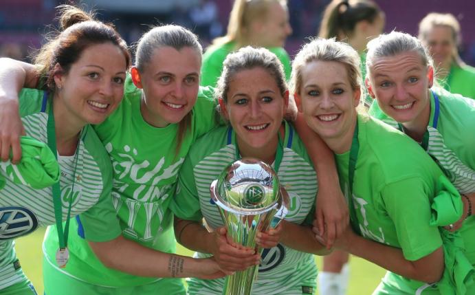 Die Damen des VfL Wolfsburg greifen nach dem Triple