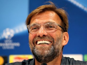 Hat vor seinem zweiten Champions-League-Finale gut lachen: Liverpool-Coach Jürgen Klopp. Foto: Martin Rickett Hat vor seinem zweiten Champions-League-Finale gut lachen: Liverpool-Coach Jürgen Klopp. Foto: Martin Rickett