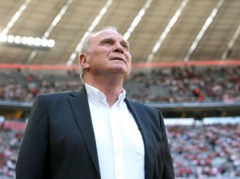 Hoeneß stellt für Zukunft große Transfers in Aussicht Hoeneß stellt für Zukunft große Transfers in Aussicht