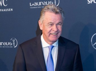Hitzfeld ist sich der Titelverteidigung sicher Hitzfeld ist sich der Titelverteidigung sicher