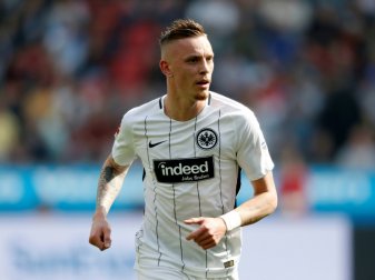 Pokalsieger Wolf wechselt aus Frankfurt zum BVB Pokalsieger Wolf wechselt aus Frankfurt zum BVB