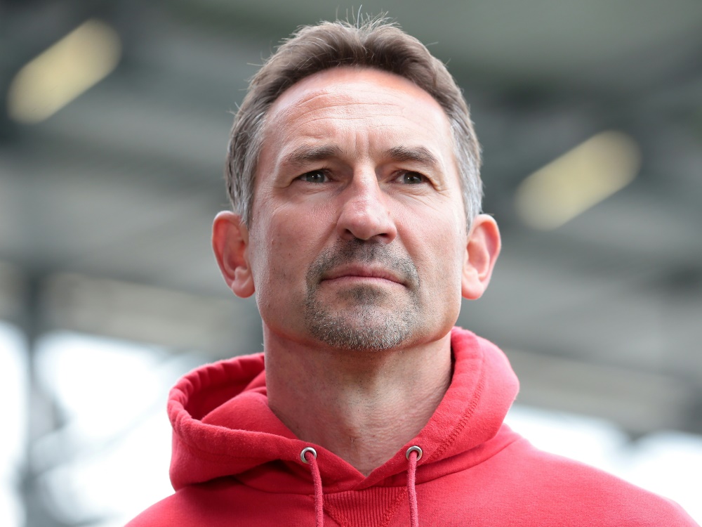 Jahn-Trainer Achim Beierlorzer scheitert mit seiner Elf
