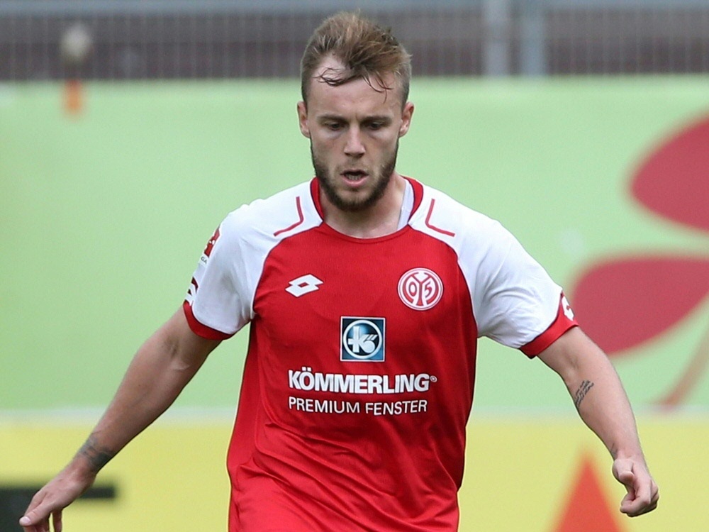 Alexandru Maxim mit dem Siegtreffer für Mainz 05
