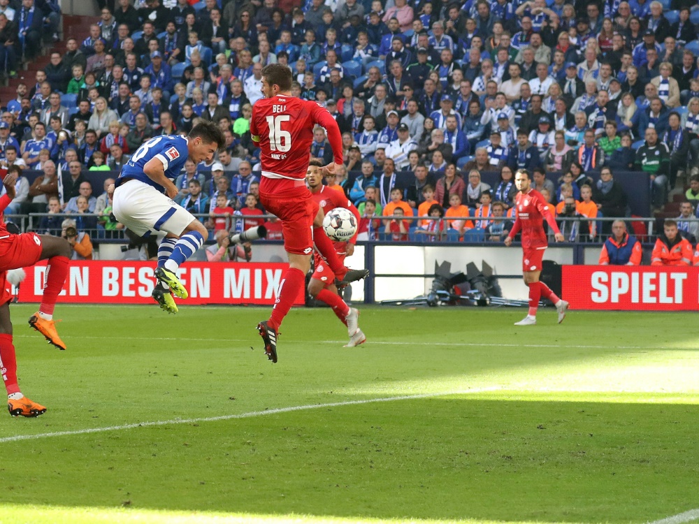 Schalkes Torschütze zum 1:0: Alessandro Schöpf