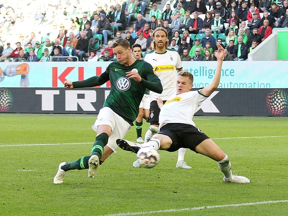 Wout Weghorst erzielt das 2:2 für die Wölfe