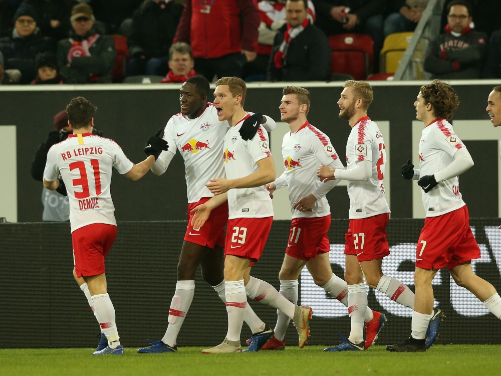 RB Leipzig überrollt die Fortuna und gewinnt mit 4:0