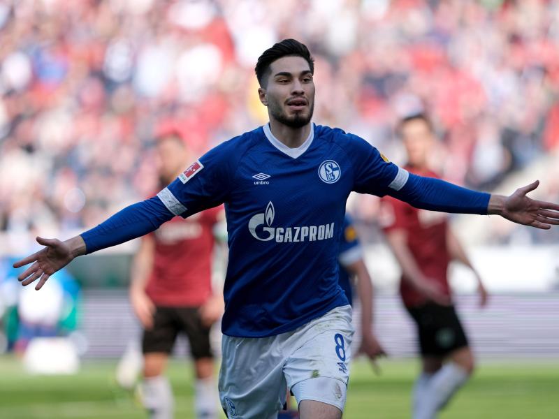 Erzielte das Tor des Tages: Schalkes Suat Serdar. Foto: Peter Steffen