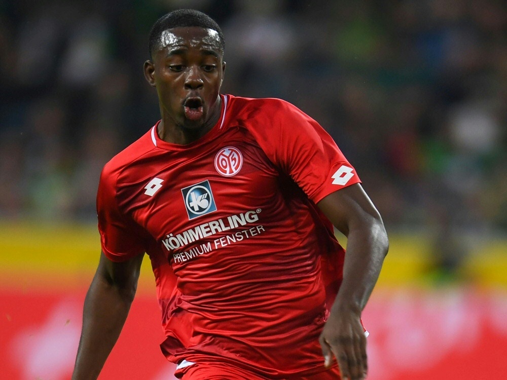 Mateta erzielt gegen Freiburg einen Dreierpack