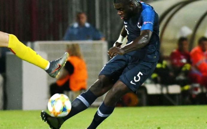 Der Franzose Dayot Upamecano bei der U21-EM in Aktion. Foto: Alessio Tarpini/ANSA