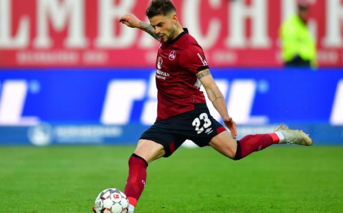 Der FC Nürnberg bestätigt: Tim Leibold wechselt zum Ligakonkurrenten Hamburger SV. Foto: Matthias Merz