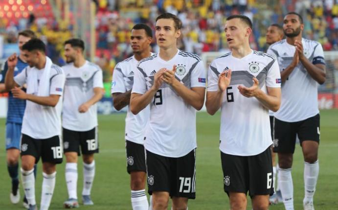 Die deutsche U21 trifft in Spanien auf einen ebenbürtigen Gegner. Foto: Cezaro De Luca
