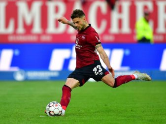 Abwehrspieler Tim Leibold wechselt von Nürnberg zum Hamburger SV. Foto: Matthias Merz