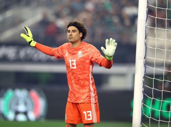 Guillermo Ochoa und Mexiko zitterten sich in Halbfinale Guillermo Ochoa und Mexiko zitterten sich in Halbfinale