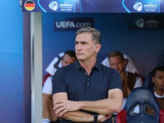 Stefan Kuntz ändert seine Startelf im EM-Endspiel gegen Spanien auf zwei Positionen. Foto: Cezaro De Luca Stefan Kuntz ändert seine Startelf im EM-Endspiel gegen Spanien auf zwei Positionen. Foto: Cezaro De Luca