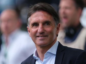 Ist mit sich zufrieden: Wolfsburgs ehemaliger Trainer Bruno Labbadia. Foto: Peter Steffen Ist mit sich zufrieden: Wolfsburgs ehemaliger Trainer Bruno Labbadia. Foto: Peter Steffen