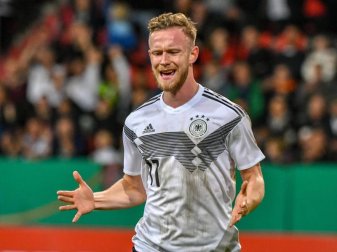 Steht kurz vor der Leihe zu Hannover 96: Cedric Teuchert. Foto: Armin Weigel Steht kurz vor der Leihe zu Hannover 96: Cedric Teuchert. Foto: Armin Weigel