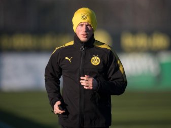 Zum Medizincheck in Frankfurt: Erik Durm 2018 beim Training in Borussia Dortmund. Foto: Bernd Thissen Zum Medizincheck in Frankfurt: Erik Durm 2018 beim Training in Borussia Dortmund. Foto: Bernd Thissen