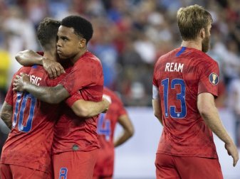 Pulisic (l.) traf im Halbfinale gegen Jamaika doppelt Pulisic (l.) traf im Halbfinale gegen Jamaika doppelt