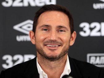 Vereinsikone Frank Lampard ist nun Trainer beim FC Chelsea. Foto: Simon Cooper/PA Wire Vereinsikone Frank Lampard ist nun Trainer beim FC Chelsea. Foto: Simon Cooper/PA Wire