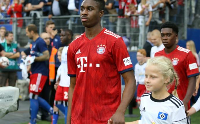Maxime Awoudja erhält einen Vertrag bis 2022