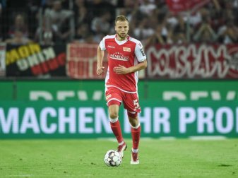 13.08.2018, Nordrhein-Westfalen, Köln, Fußball: 2. Bundesliga, 1. FC Köln - 1. FC Union Berlin, 2. Spieltag im RheinEnergieStadion. Unions Marvin Friedrich am Ball. Foto: Christophe Gateau 13.08.2018, Nordrhein-Westfalen, Köln, Fußball: 2. Bundesliga, 1. FC Köln - 1. FC Union Berlin, 2. Spieltag im RheinEnergieStadion. Unions Marvin Friedrich am Ball. Foto: Christophe Gateau