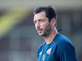 Mainz-Trainer Sandro Schwarz duldet keine rassistischen Beschimpfungen. Foto: Thorsten Wagner Mainz-Trainer Sandro Schwarz duldet keine rassistischen Beschimpfungen. Foto: Thorsten Wagner