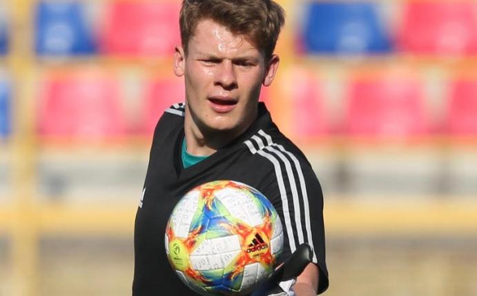 Der FC Schalke 04 will Torhüter Alexander Nübel langfristig an sich binden. Foto: Cezaro De Luca