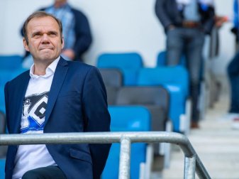 Verkündete die Abkehr von der Hymne «Hamburg, meine Perle»: HSV-Vorstandsvorsitzender Bernd Hoffmann. Foto: Guido Kirchner Verkündete die Abkehr von der Hymne «Hamburg, meine Perle»: HSV-Vorstandsvorsitzender Bernd Hoffmann. Foto: Guido Kirchner
