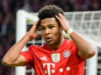 Serge Gnabry fungiert beim FC Bayern München künftig als offizieller «eFootball PES Botschafter». Foto: Matthias Balk Serge Gnabry fungiert beim FC Bayern München künftig als offizieller «eFootball PES Botschafter». Foto: Matthias Balk