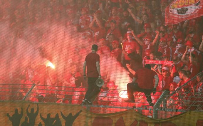 Wegen Pyrotechnik: Union Berlin wird zur Kasse gebeten