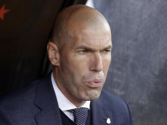 Zinédine Zidane trauert um seinen Bruder. Foto: Paul White/AP Zinédine Zidane trauert um seinen Bruder. Foto: Paul White/AP