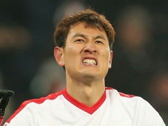 Dong-Won Ji hat sich eine Knieverletzung zugezogen Dong-Won Ji hat sich eine Knieverletzung zugezogen