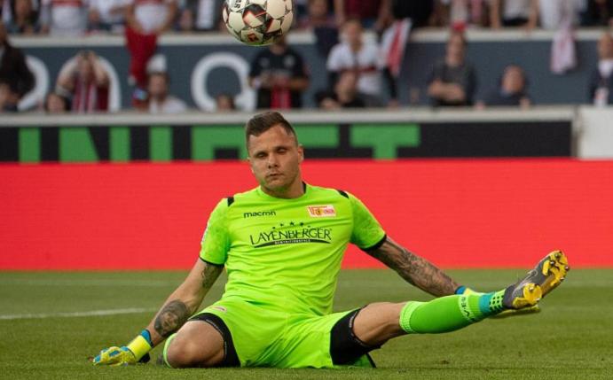 Hat hohe Ziele mit Union Berlin und trinkt keinen Alkohol: Torwart Rafal Gikiewicz. Foto: Sebastian Gollnow