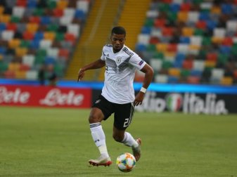 Benjamin Henrichs gewann mit DFB-Auswahl bei der U21-EM die Silbermedaille. Foto: Cezaro De Luca Benjamin Henrichs gewann mit DFB-Auswahl bei der U21-EM die Silbermedaille. Foto: Cezaro De Luca