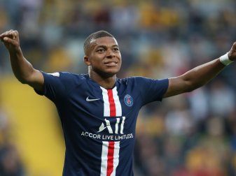 Kylian Mbappe traf zweimal im Testspiel gegen Dresden Kylian Mbappe traf zweimal im Testspiel gegen Dresden