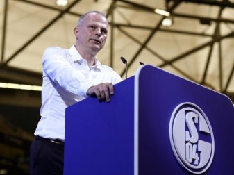 Spottet über die geplanten Akademien von Paris Saint-Germain in Deutschland. Schalkes Sportvorstand Jochen Schneider. Foto: Tim Rehbein Spottet über die geplanten Akademien von Paris Saint-Germain in Deutschland. Schalkes Sportvorstand Jochen Schneider. Foto: Tim Rehbein
