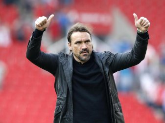 Trifft gleich zu Beginn der neuen Saison auf Jürgen Klopp: Norwich-Coach Daniel Farke. Foto: Martin Rickett/PA Wire Trifft gleich zu Beginn der neuen Saison auf Jürgen Klopp: Norwich-Coach Daniel Farke. Foto: Martin Rickett/PA Wire