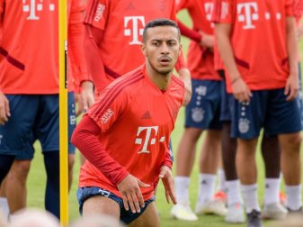Ist zum Fixpunkt im 4-3-3-System von Trainer Niko Kovac geworden: Thiago. Foto: Matthias Balk Ist zum Fixpunkt im 4-3-3-System von Trainer Niko Kovac geworden: Thiago. Foto: Matthias Balk