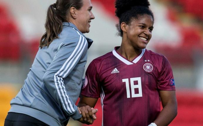 Die deutschen U19-Juniorinnen errreichen das Finale 