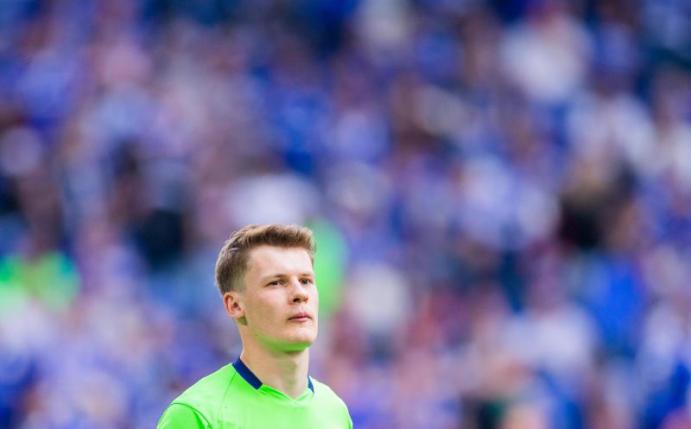 Schalke will die Zukunft von Alexander Nübel noch vor Saisonstart geklärt wissen. Foto: Rolf Vennenbernd