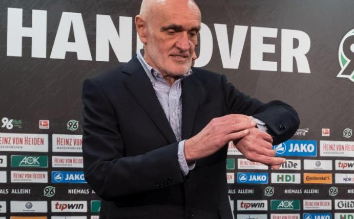 Hannover 96 und Martin Kind haben den Antrag auf eine 50+1-Ausnahmegenehmigung zurückgezogen. Foto: Peter Steffen