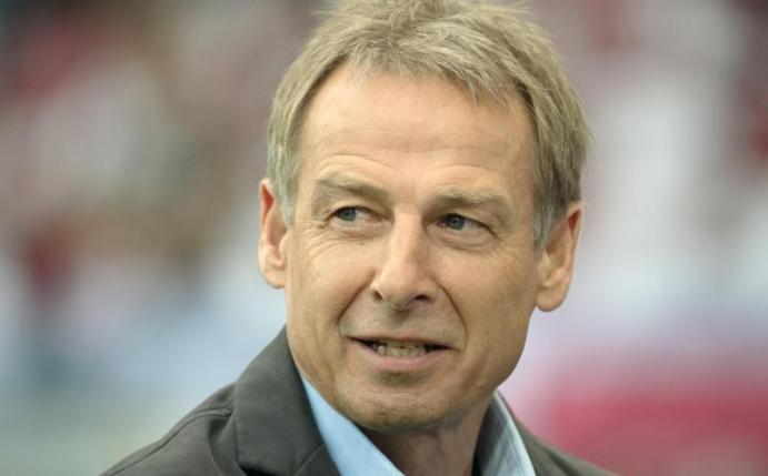 Jürgen Klinsmann liebäugelt mit einer Position bei seinem krisengeschüttelten Herzensverein VfB Stuttgart. Foto: F. Gambarini