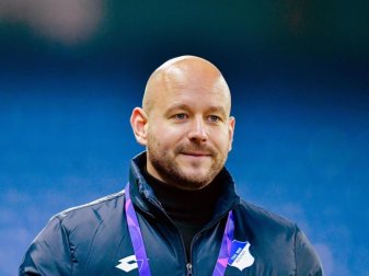 Alexander Rosen hat mehrfach betont, dass es bei Einkäufen allenfalls mal bis 20 Millionen für einen Spieler gehen könnte. Foto: Uwe Anspach Alexander Rosen hat mehrfach betont, dass es bei Einkäufen allenfalls mal bis 20 Millionen für einen Spieler gehen könnte. Foto: Uwe Anspach