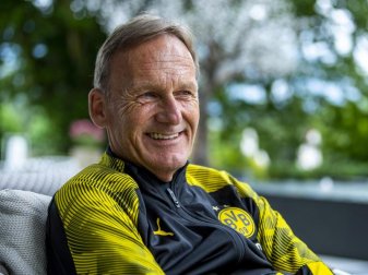 Verteidigt die hohen Ausgaben für Transfers: Dortmunds Geschäftsführer Hans-Joachim Watzke. Foto: David Inderlied Verteidigt die hohen Ausgaben für Transfers: Dortmunds Geschäftsführer Hans-Joachim Watzke. Foto: David Inderlied
