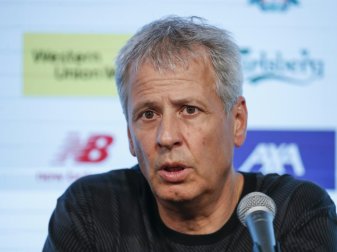 Kein Mann großer Parolen: BVB-Trainer Lucien Favre Kein Mann großer Parolen: BVB-Trainer Lucien Favre