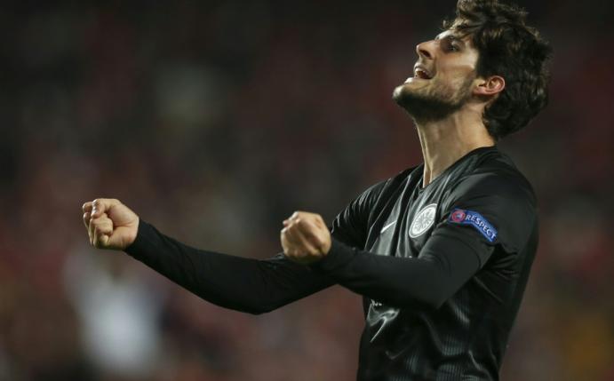 Goncalo Pacienca schießt die Eintracht in Runde drei